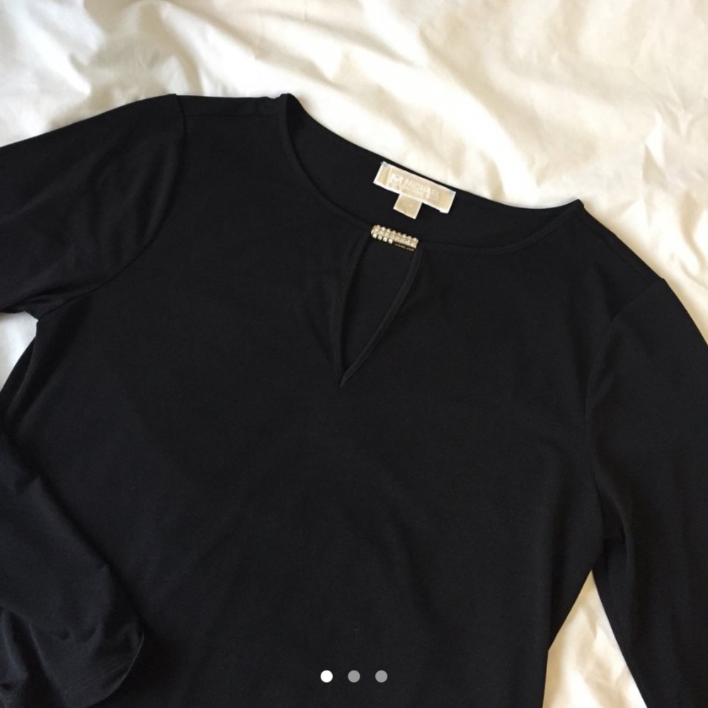 MICHEAL KORS. Flowy long sleeves top.